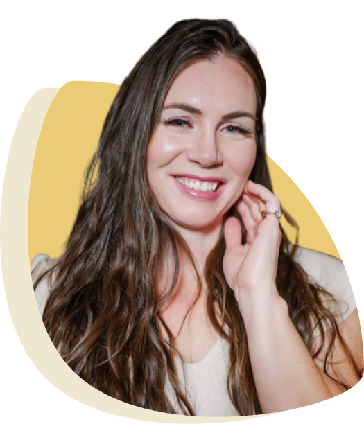 Meet Jess Jarmo, an experienced neurodivergent career coach empowering individuals with ADHD, anxiety, dyslexia, and autism